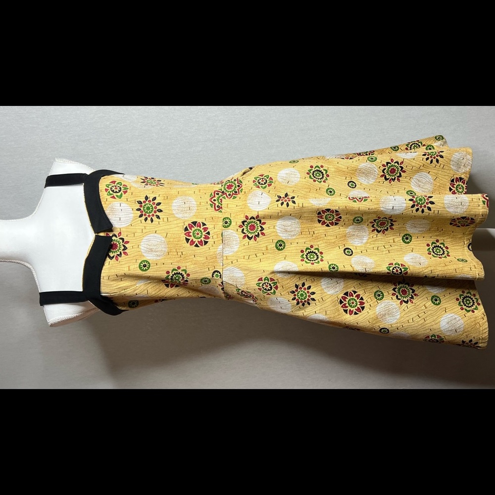 Yellow print, medium rockabilly dress with pockets